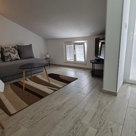 Apartmani Dami Novalja Εξωτερικό φωτογραφία