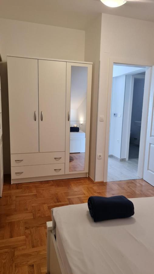 Apartmani Dami Novalja Εξωτερικό φωτογραφία